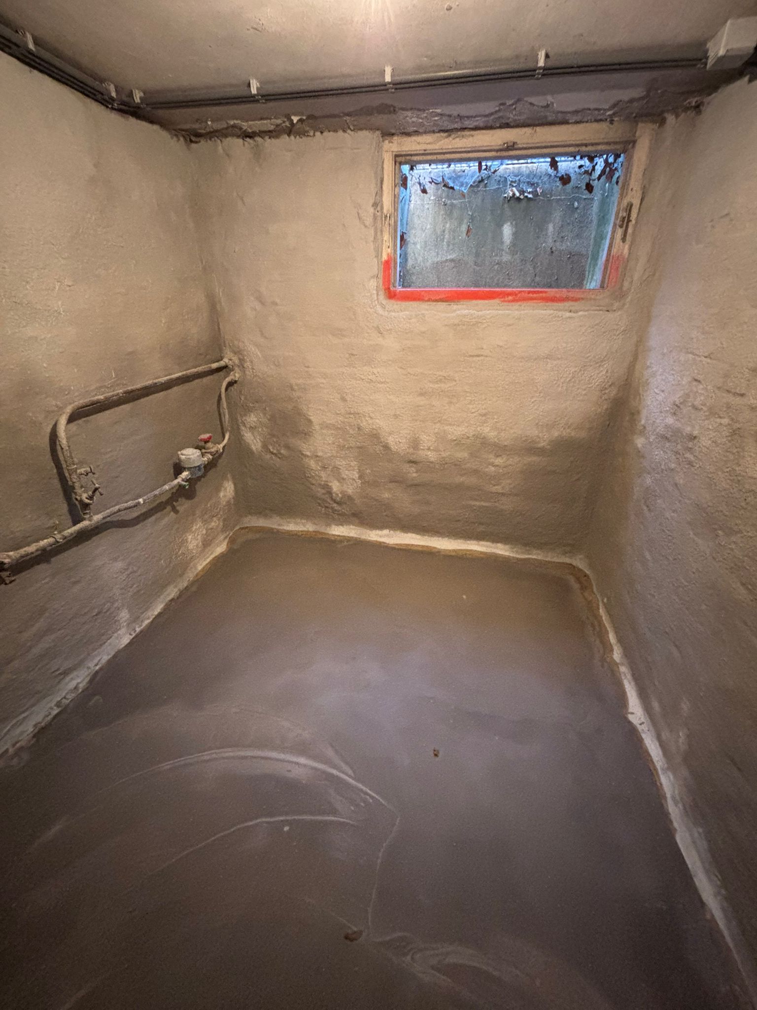 Kelder in Zundert volledig waterdicht gemaakt — kelderafdichting door Van Baal Werkt